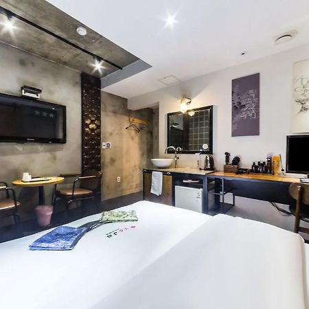 Hotel Yaja In Guri Экстерьер фото