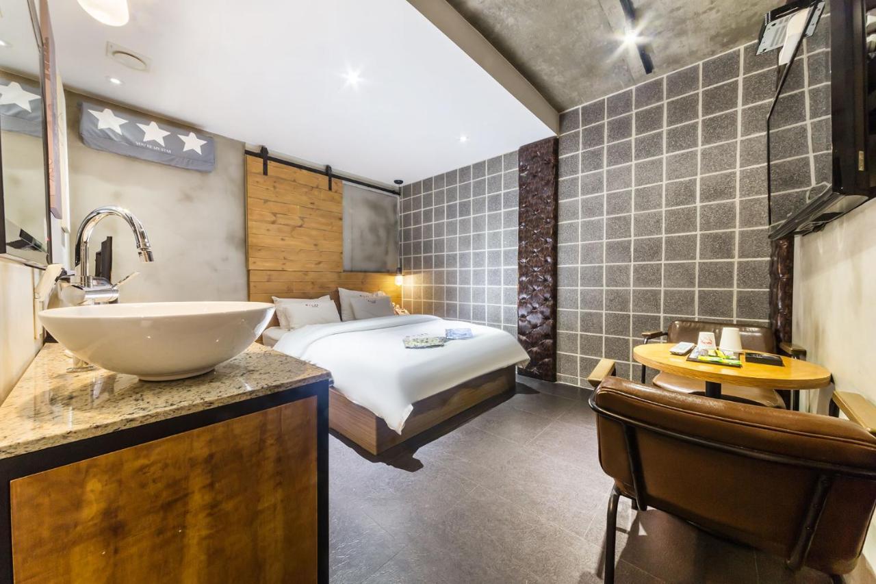 Hotel Yaja In Guri Экстерьер фото